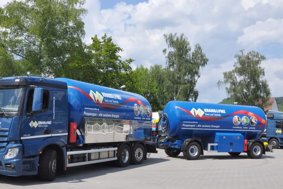 KRAISS & FRIZ propane delivery vehicle